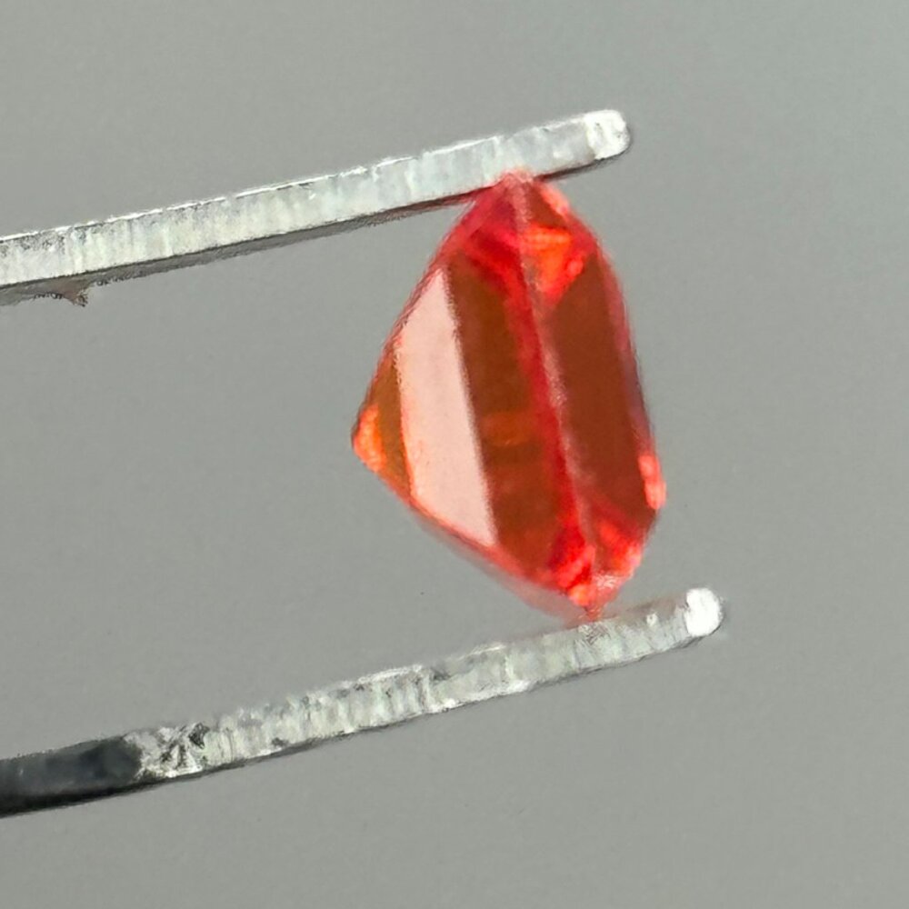 Orange Sapphire - Picture 11 of 14